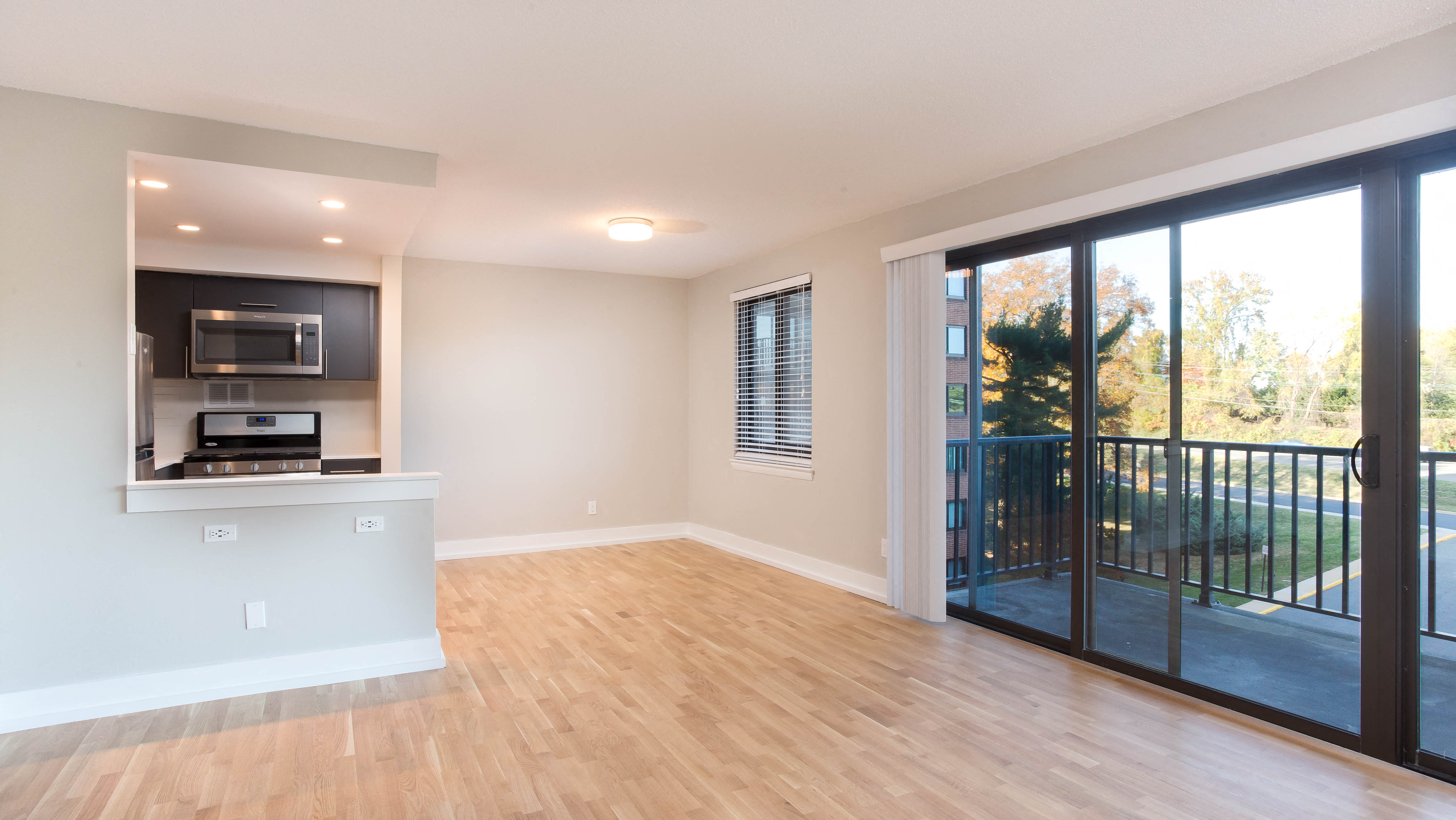 Photos and Video of Munson Hill in Falls Church, VA